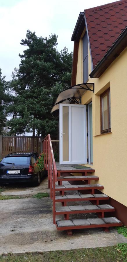 Лора Villa Lapmezciems Luaran gambar